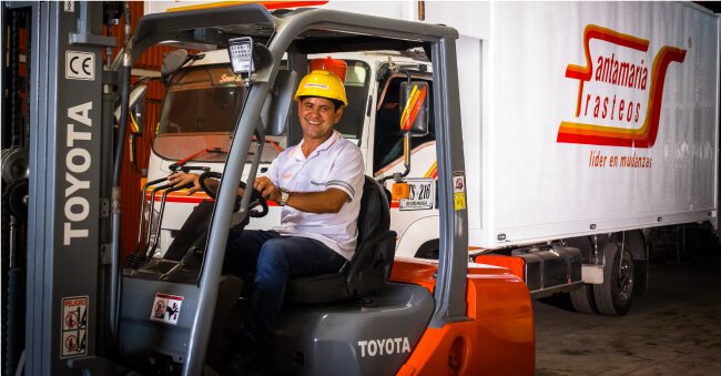 Operario de carga de SantaMaria trasteos