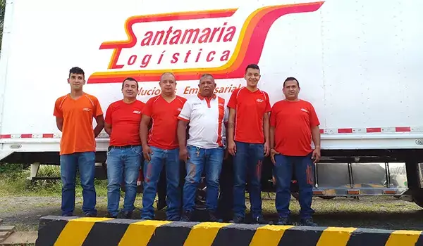 Trabajadores santaMAria trasteos Sede Armenia